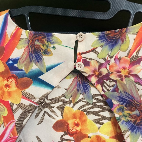 Colorful Dress! - Picture 8 of 10